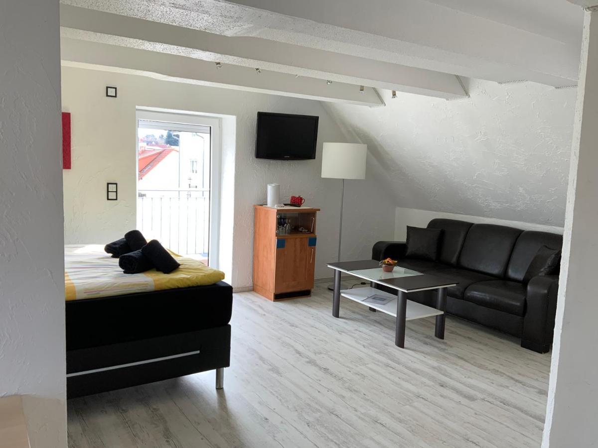 Hotel Am Mueritzhafen Garni Варен Экстерьер фото
